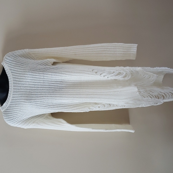 Distressed knit sweater - Picture 2 of 11
